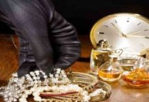 Πώς βγήκε η φράση «έβαλαν τα πράγματα στη θέση τους». Στην πραγματικότητα σημαίνει ακριβώς το αντίθετο, από αυτό που εννοούμε σήμερα. Δήλωνε ειρωνεία για τους «έντιμους διαρρήκτες»