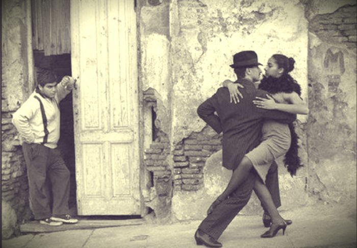 Tango-1951-Spain-700x494