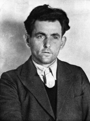 georg-elser-299x400