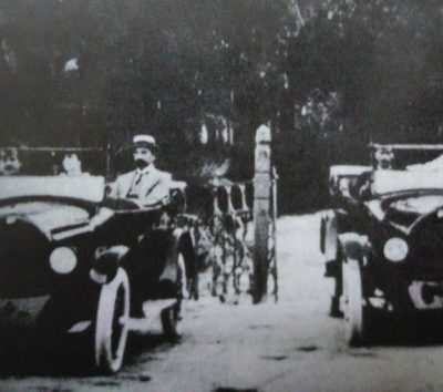 Αυτοκίνητα στη Λεμεσό το 1912/ Πηγή: Μεγάλη Κυπριακή Εγκυκλοπαίδεια,