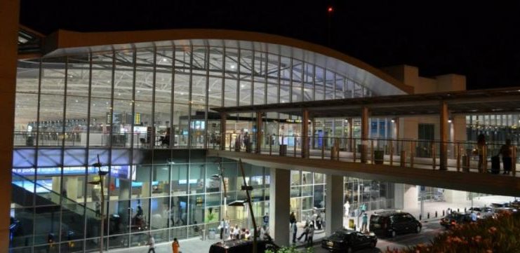 92-0.Larnaka_International_Airport-825x450.42c6d17102a0642c2f7b007ca6fe6036