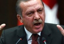 Ερντογάν για την ΑΟΖ: «Μην μας εξοργίζετε. Θα συνεχίσουμε με τον ίδιο αποφασιστικό τρόπο». Στο τεμάχιο 10 βρίσκεται το γεωτρύπανο της ΕxxonMobil